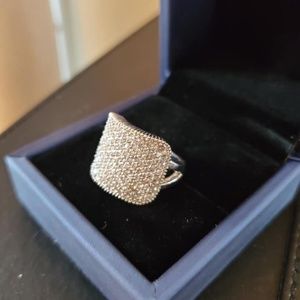 Beautiful Cubic Zirconia Cocktail ring